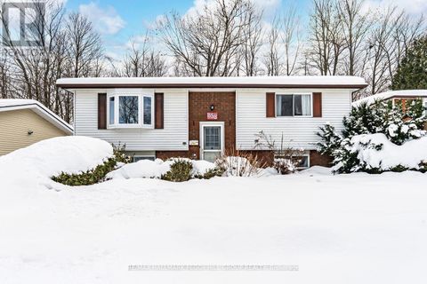 858 BIRCHWOOD DRIVE Midland ON L4R4Y2