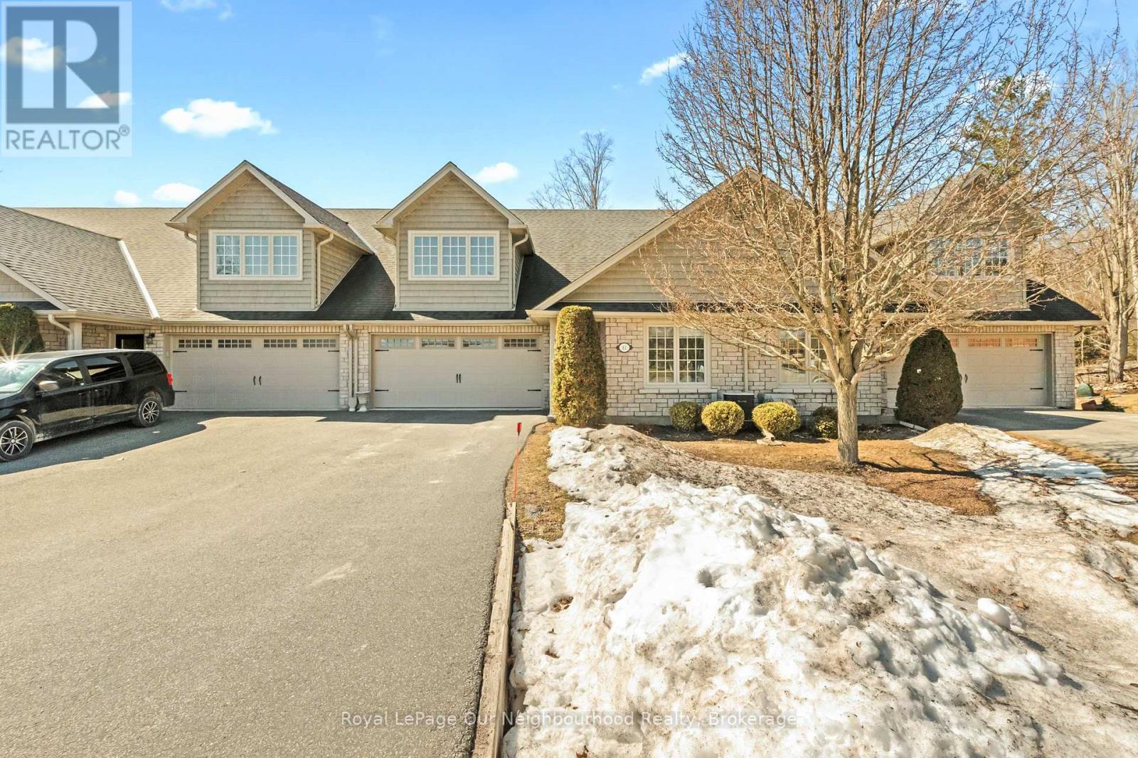 61 ORCHARD WAY