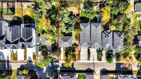 3652 8 Avenue NW Calgary AB T2N1E1