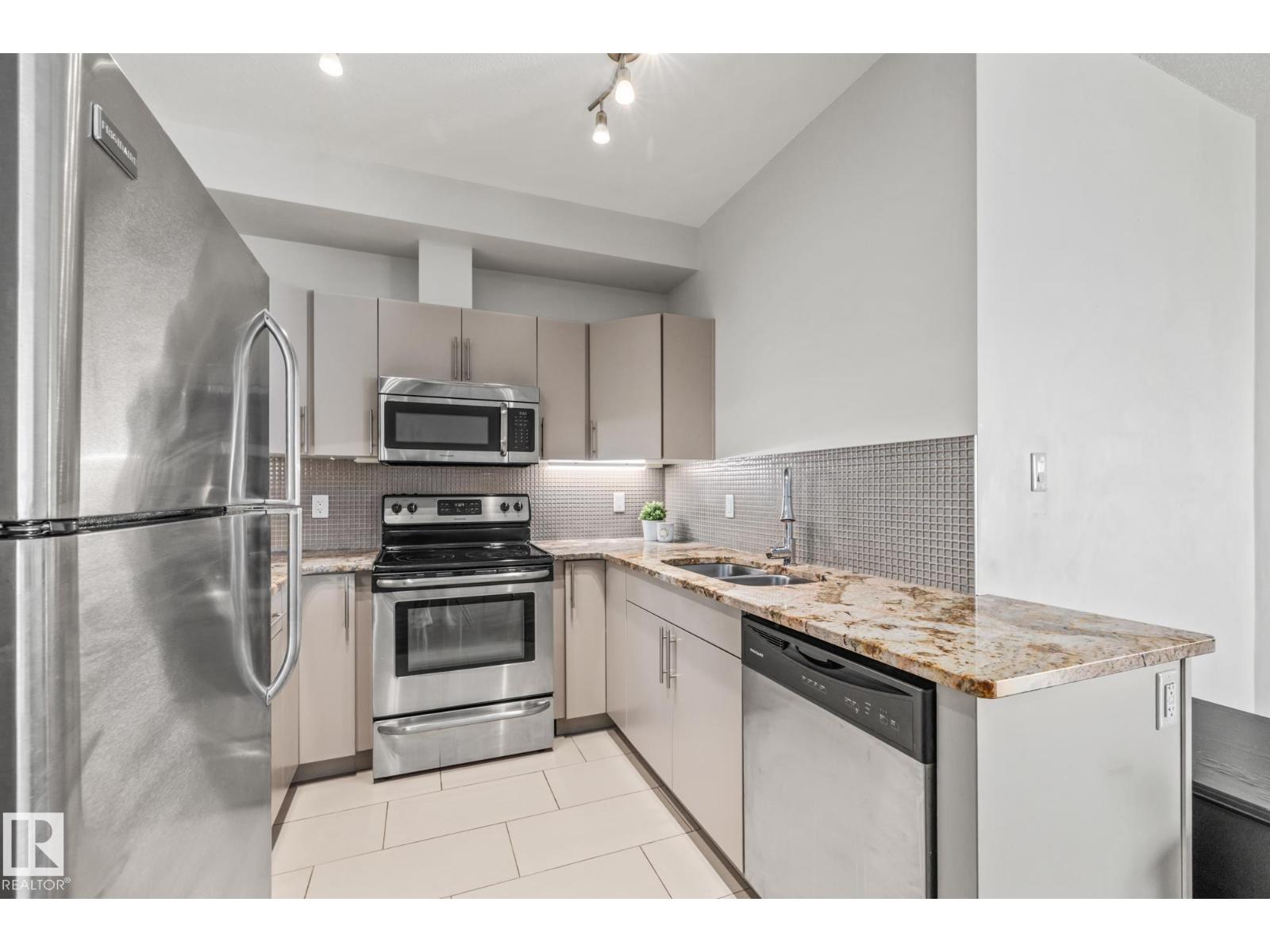 #212 10611 117 ST NW