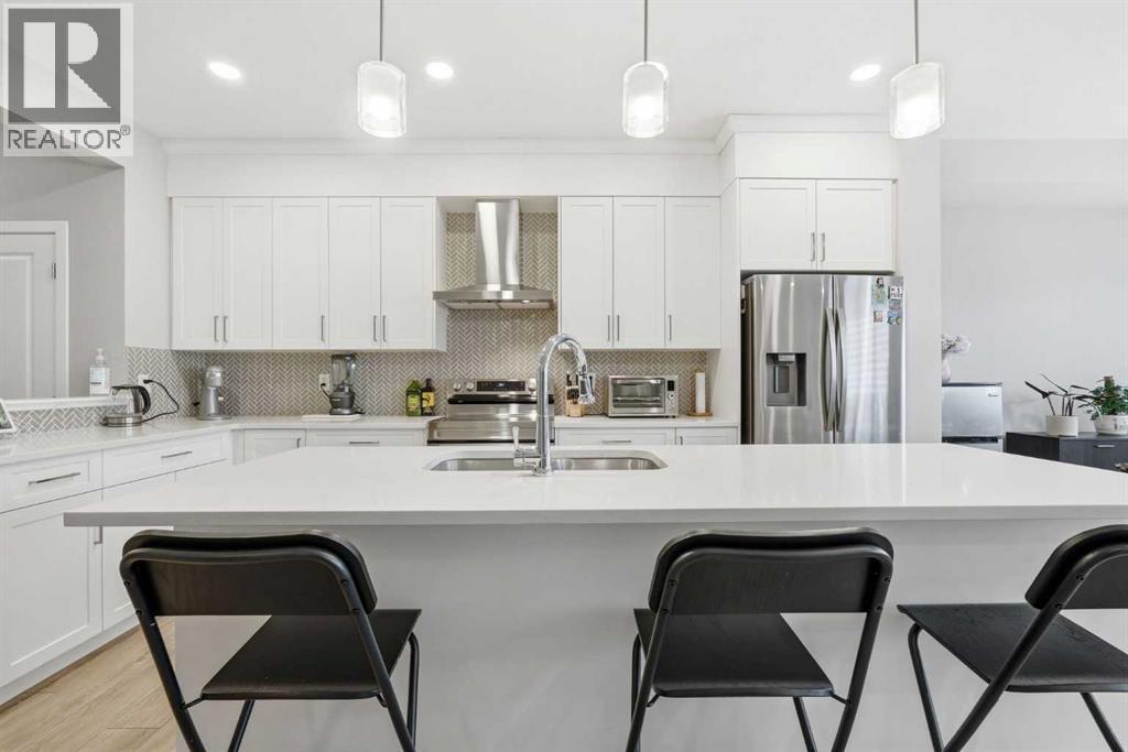 208 Creekstone Row SW