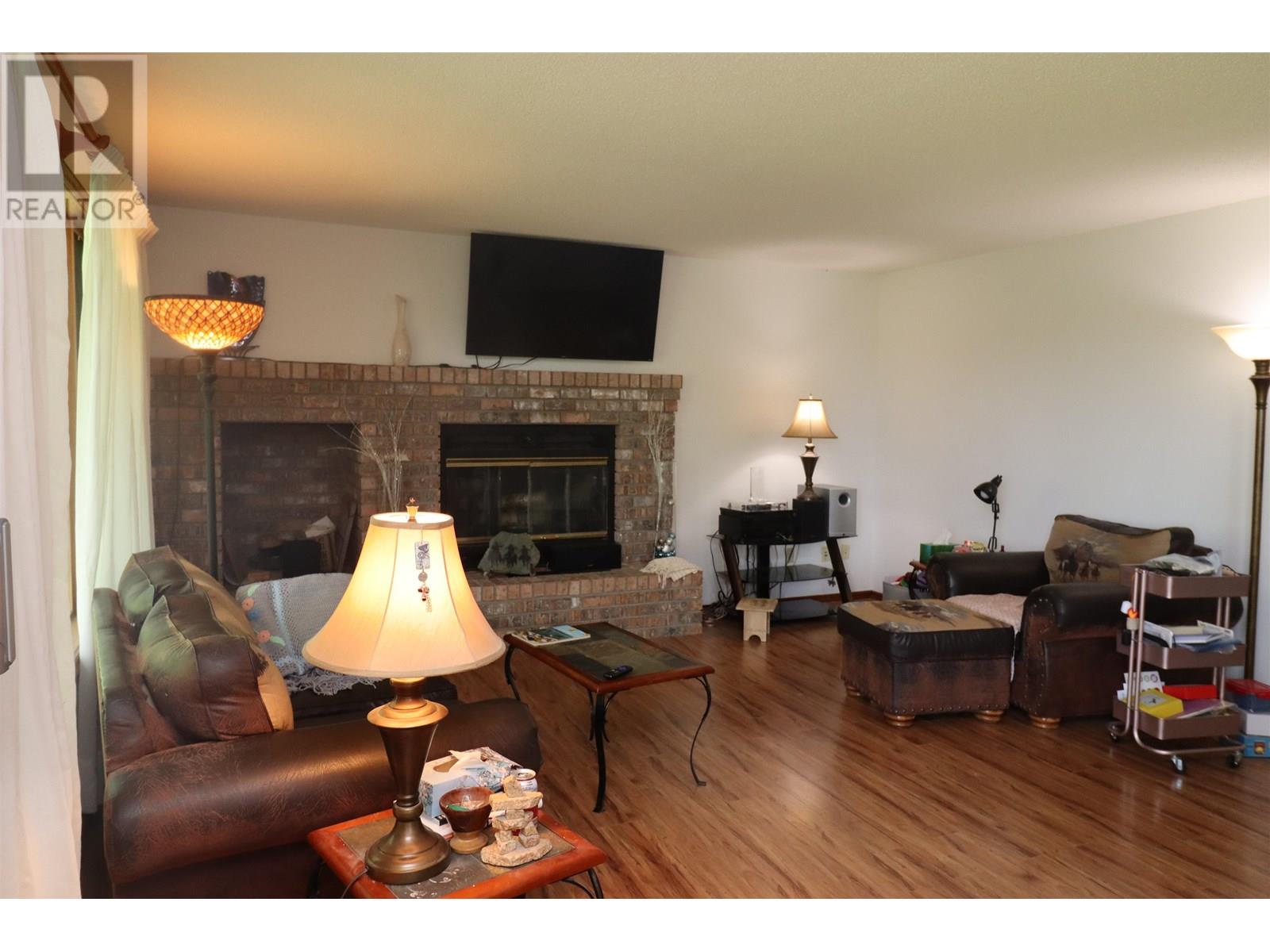 9133 INGLEWOOD ROAD