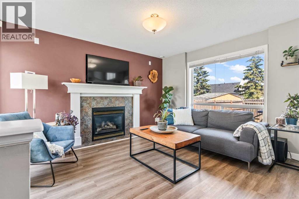 155 Erin Grove SE
