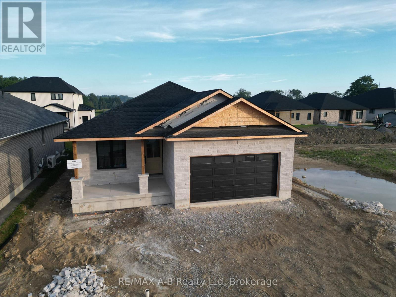 8 ORCHARD DRIVE