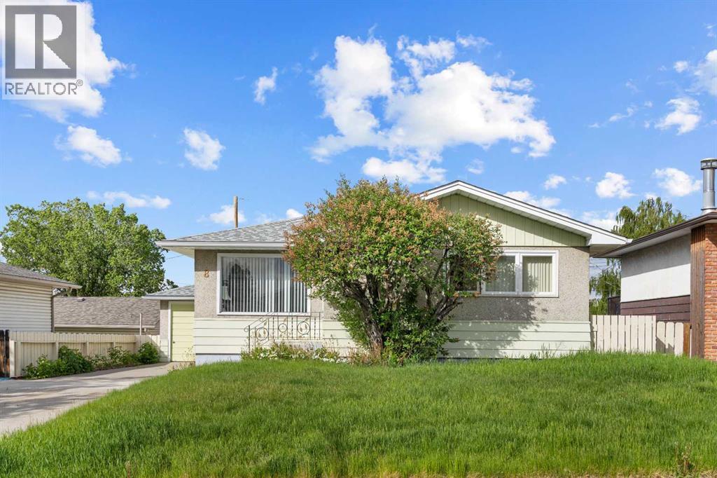 8 Foley Road SE