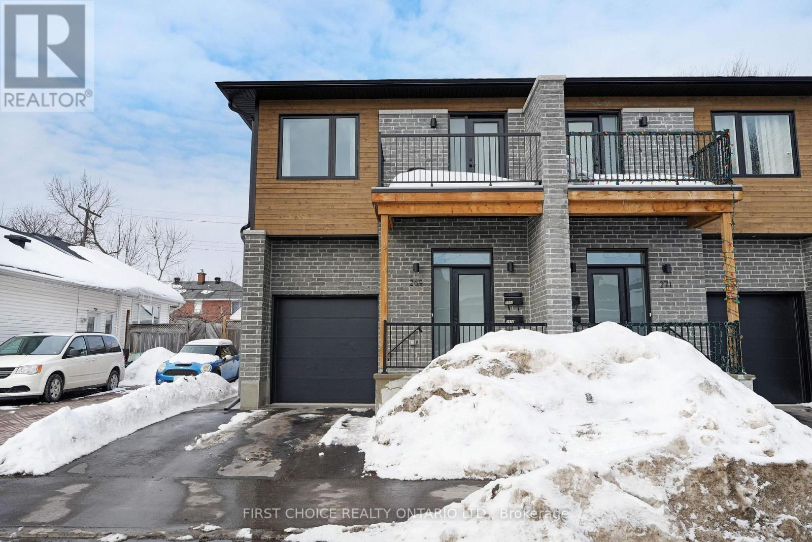 271 QUEEN MARY STREET