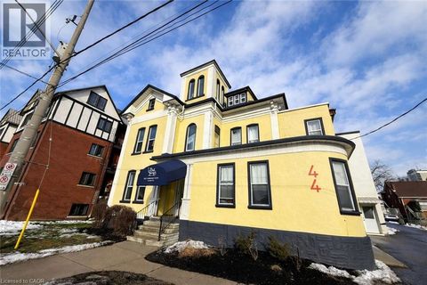 44 WEBER Street W Kitchener ON N2H3Z2