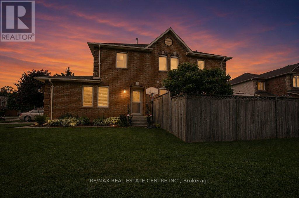 278 LANGLAW DRIVE
