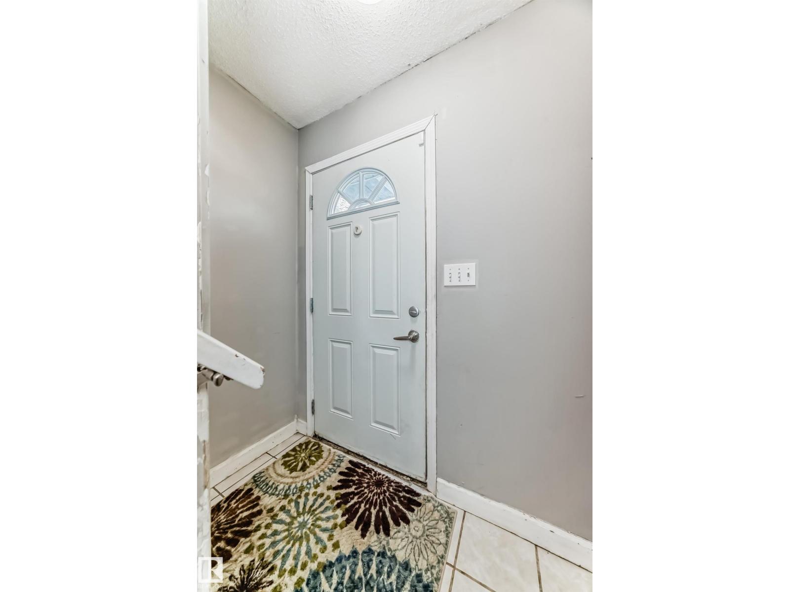 12615 47 ST NW