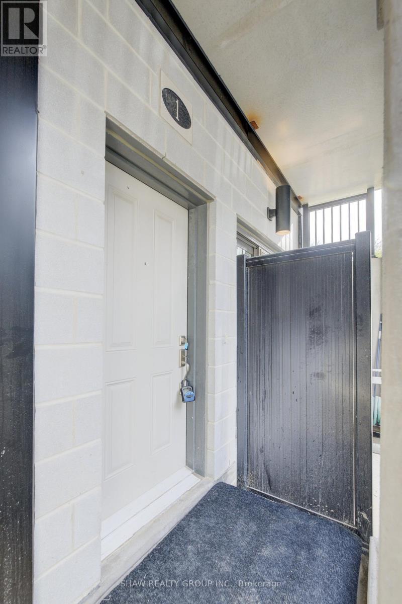 A1 - 25 ISHERWOOD AVENUE