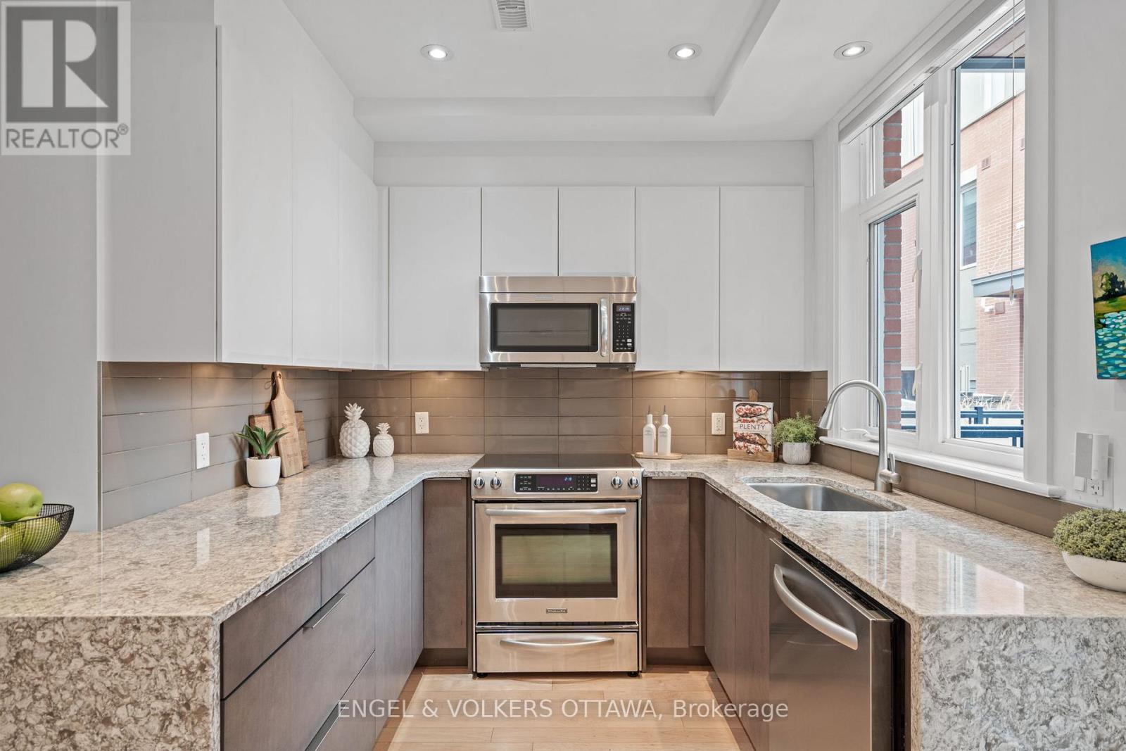 453 EDISON AVENUE