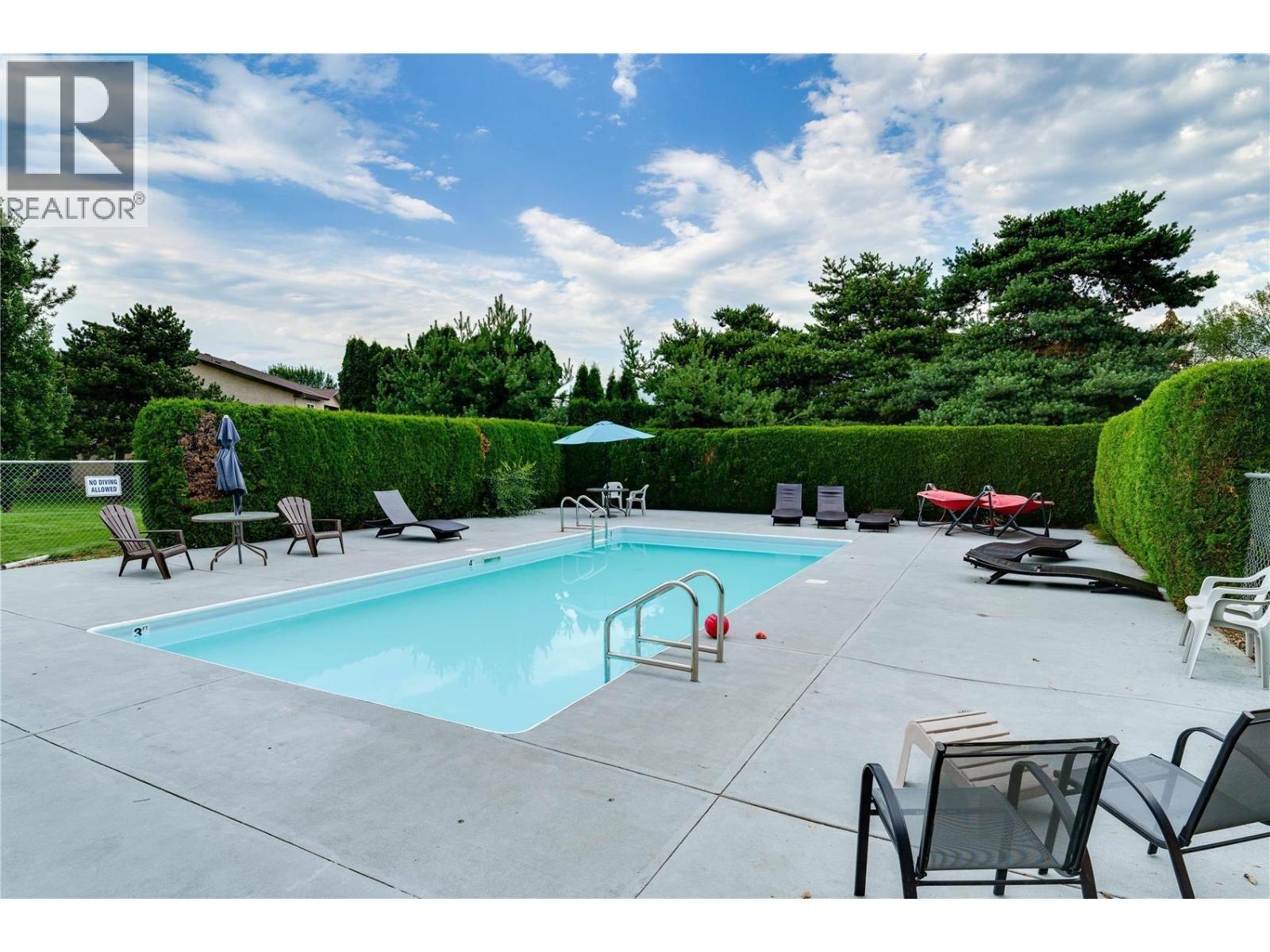 735 Cook Road Unit# 208C