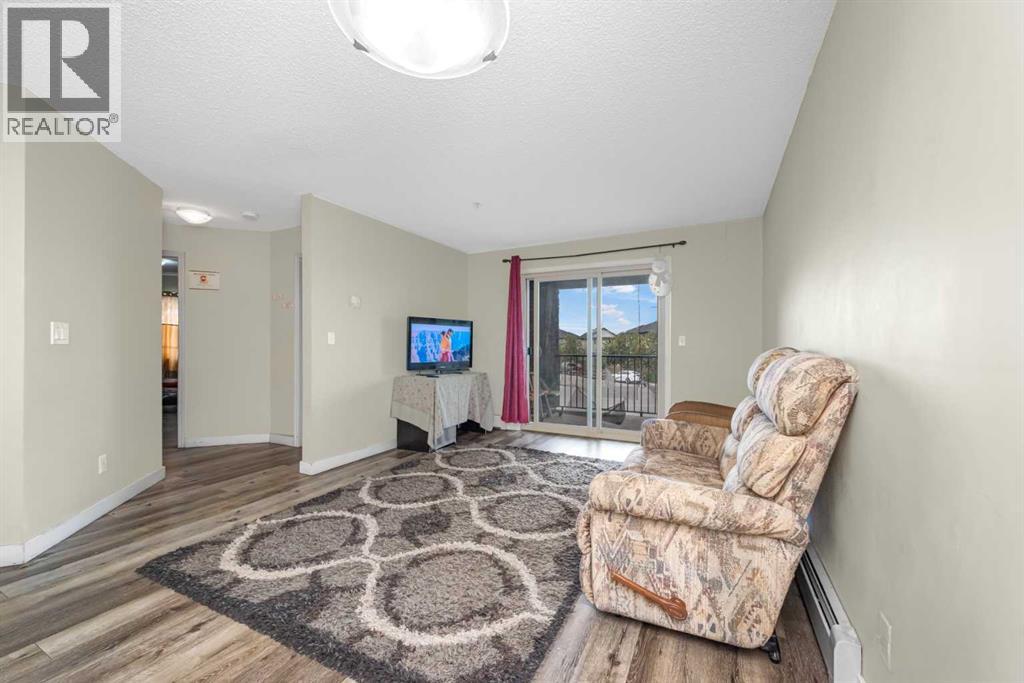 207, 5 Saddlestone Way NE