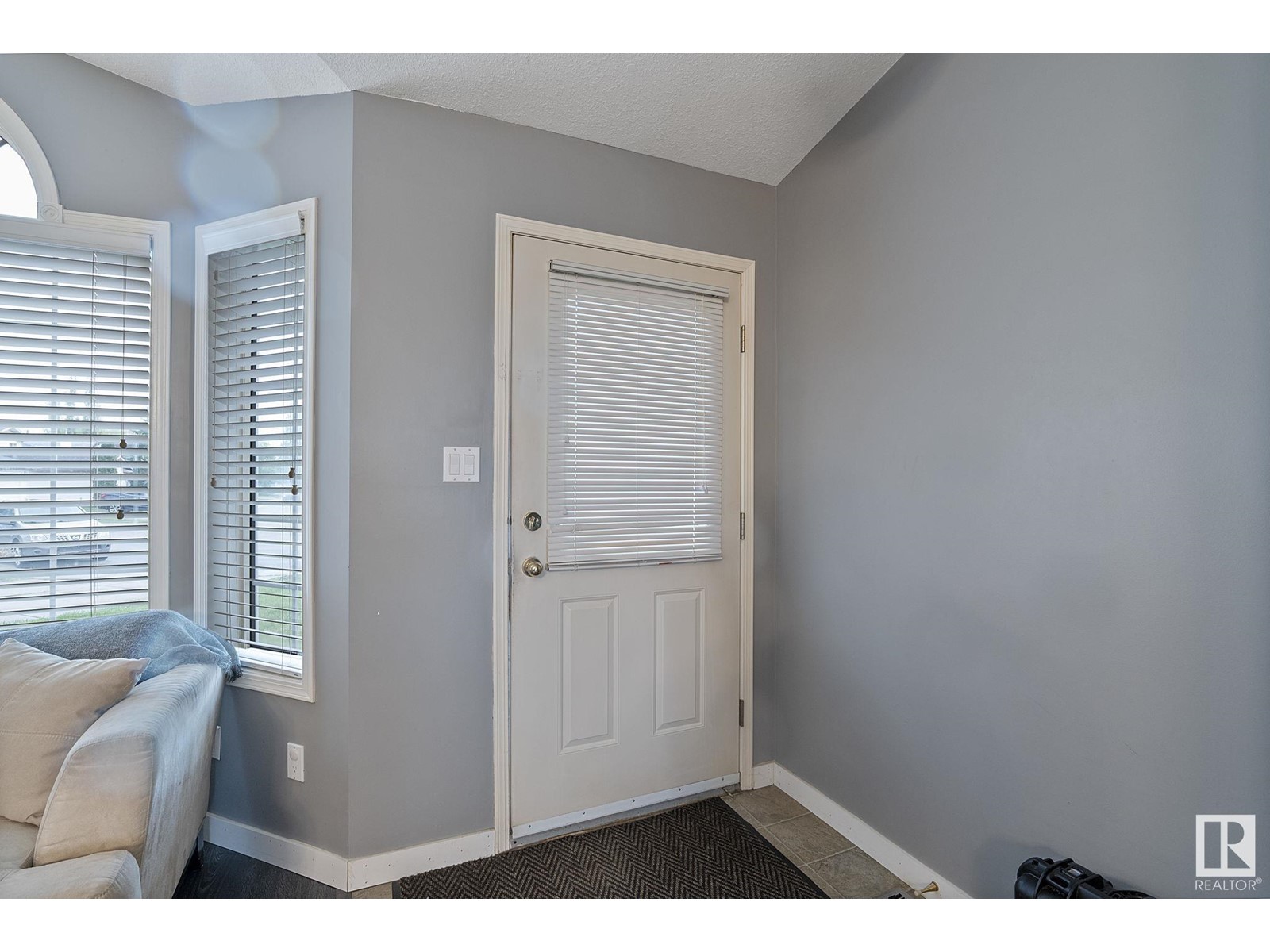 11306 173 AV NW NW