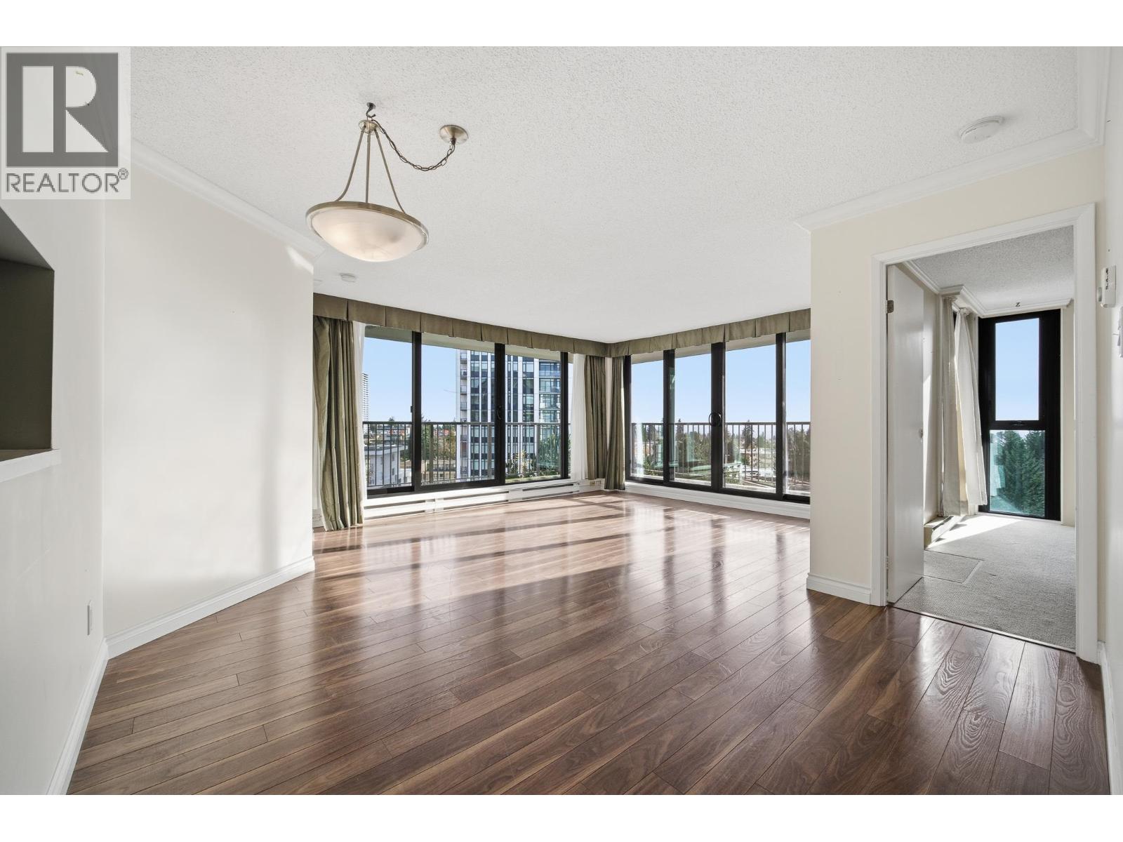 904 4165 MAYWOOD STREET