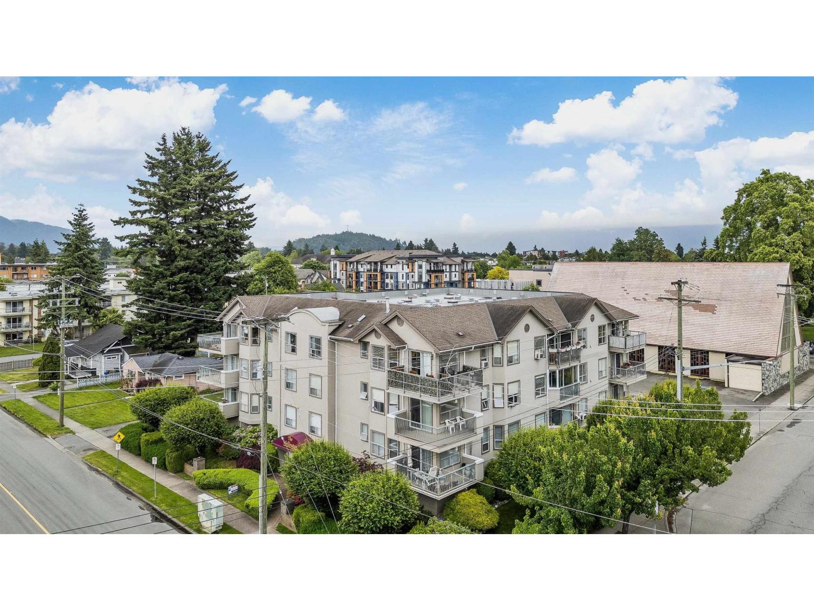 303 9400 COOK STREET|Chilliwack Downtown