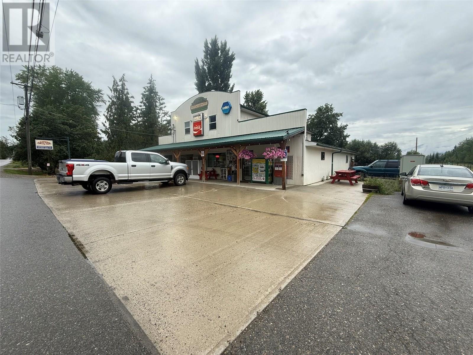 4493 CANYON-LISTER Road