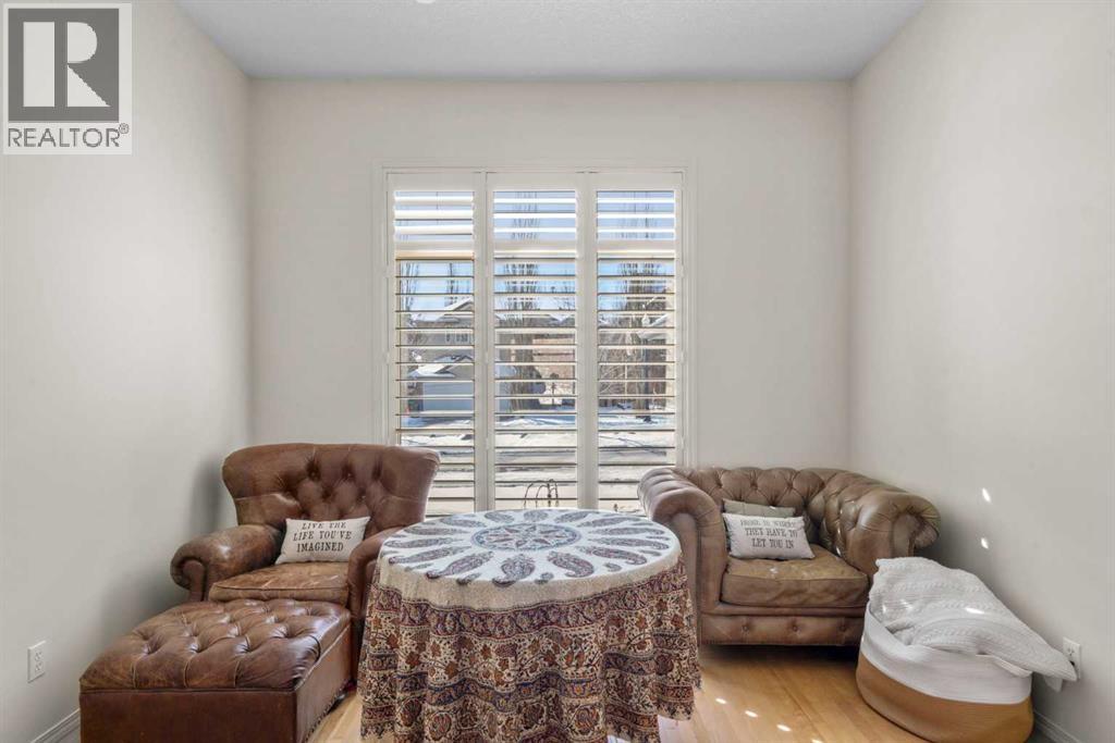 385 Discovery Ridge Boulevard SW