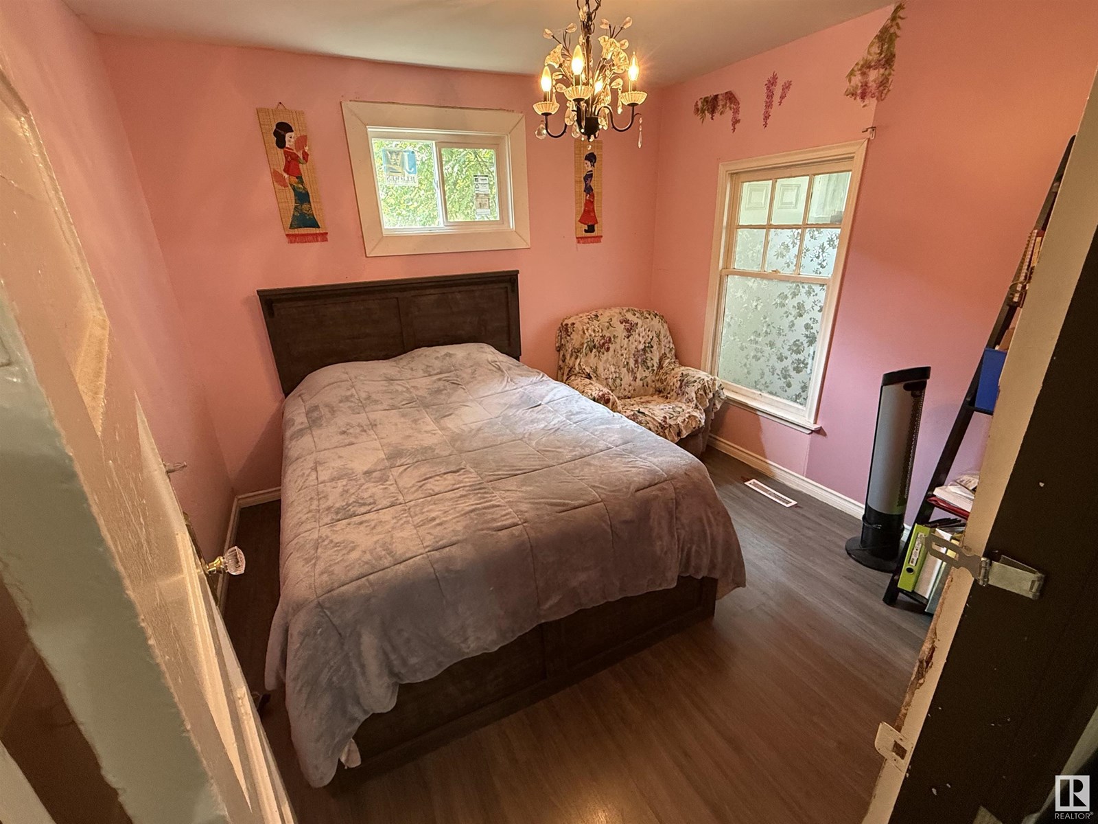 12027 93 ST NW