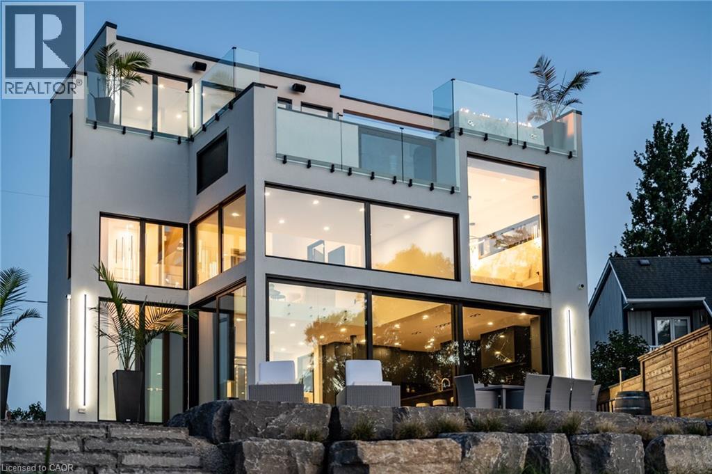 6 FIRELANE 11A Street