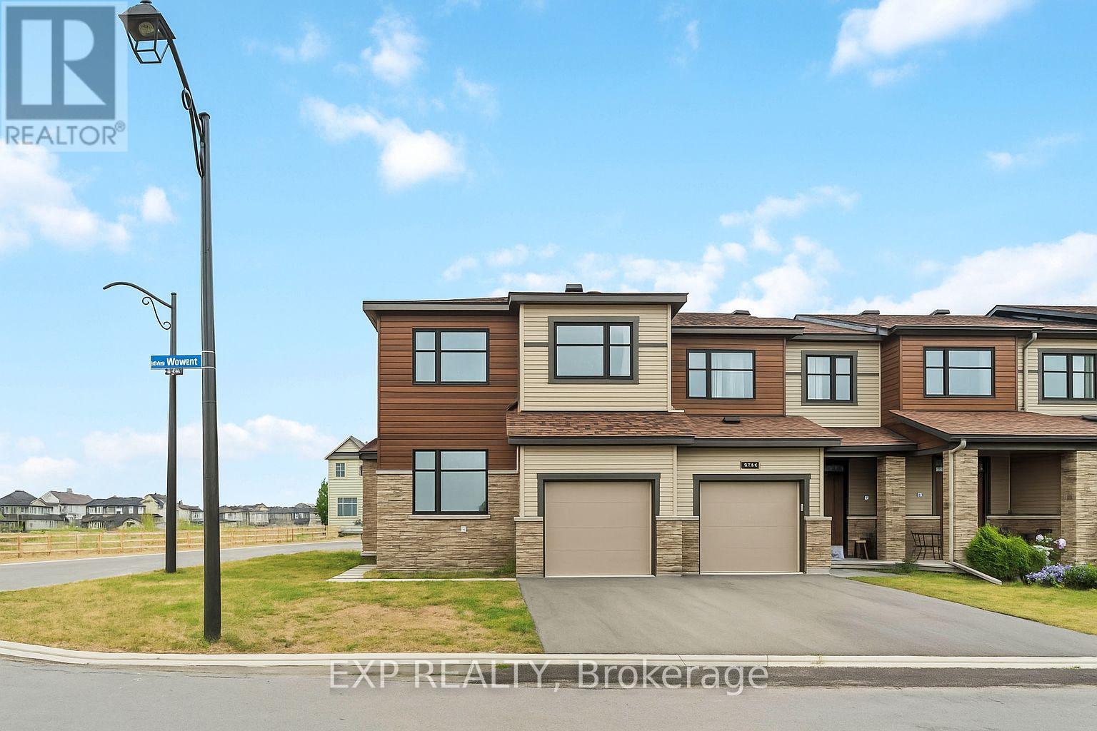 729 DONERAILE WALK