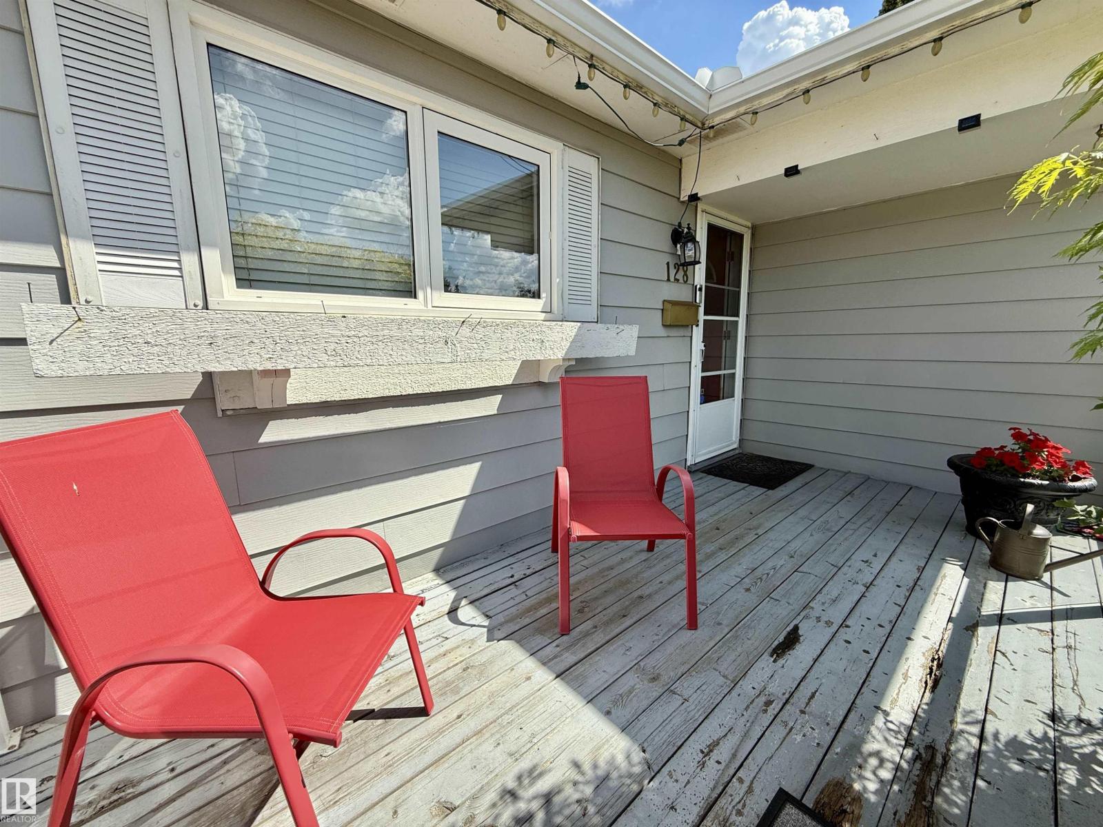 128 WARWICK RD NW