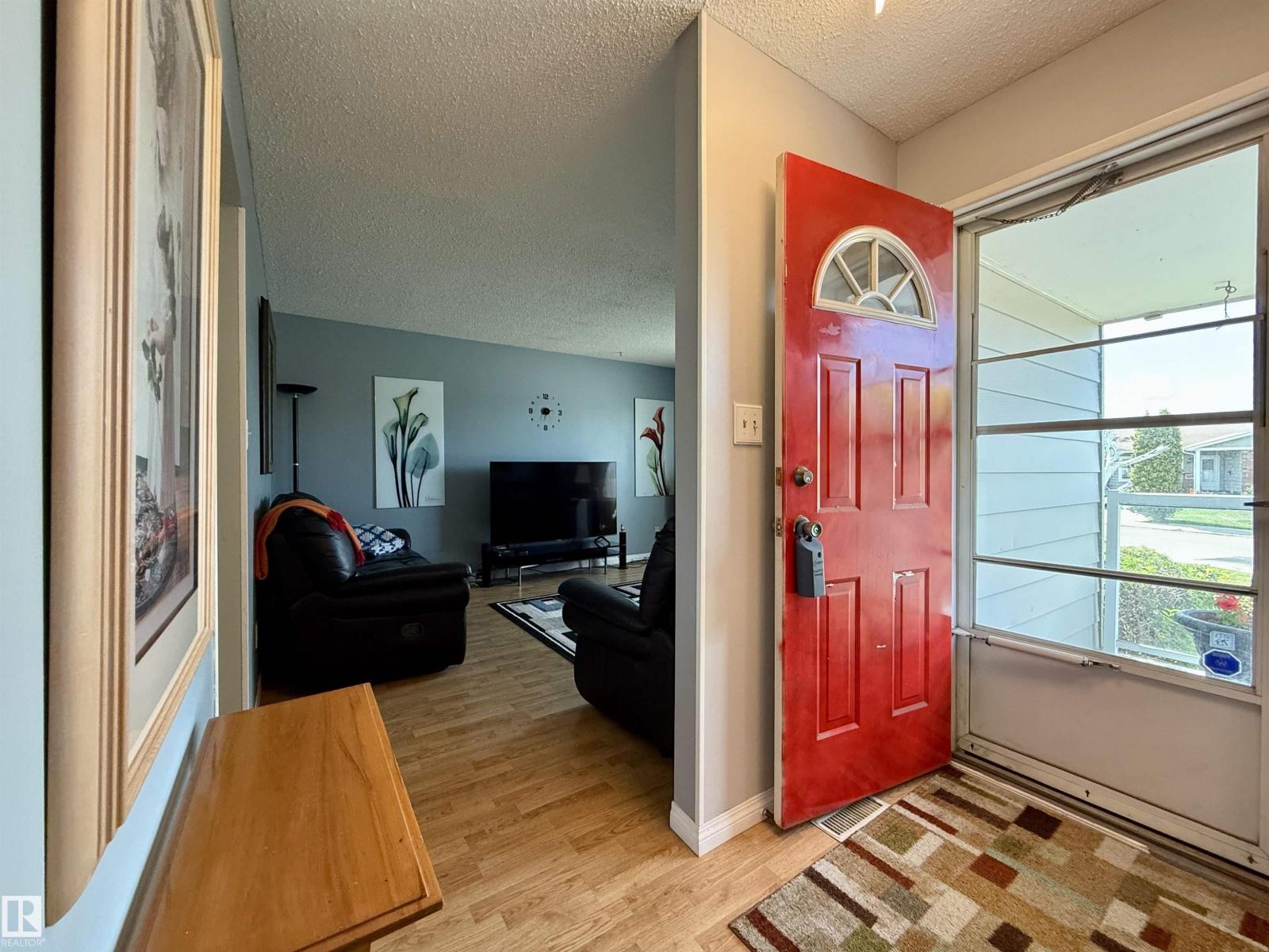 128 WARWICK RD NW