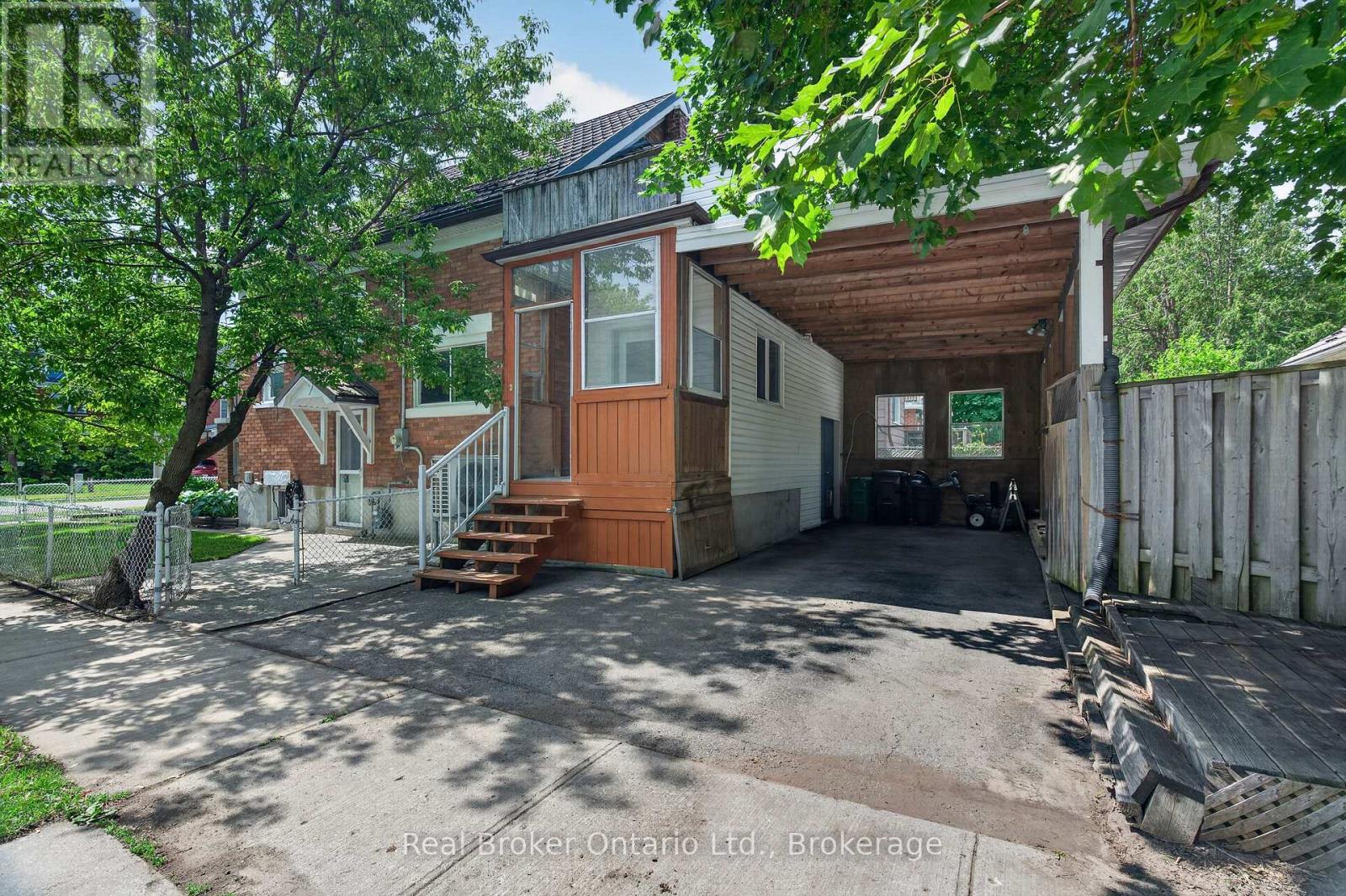2 HERLAN AVENUE