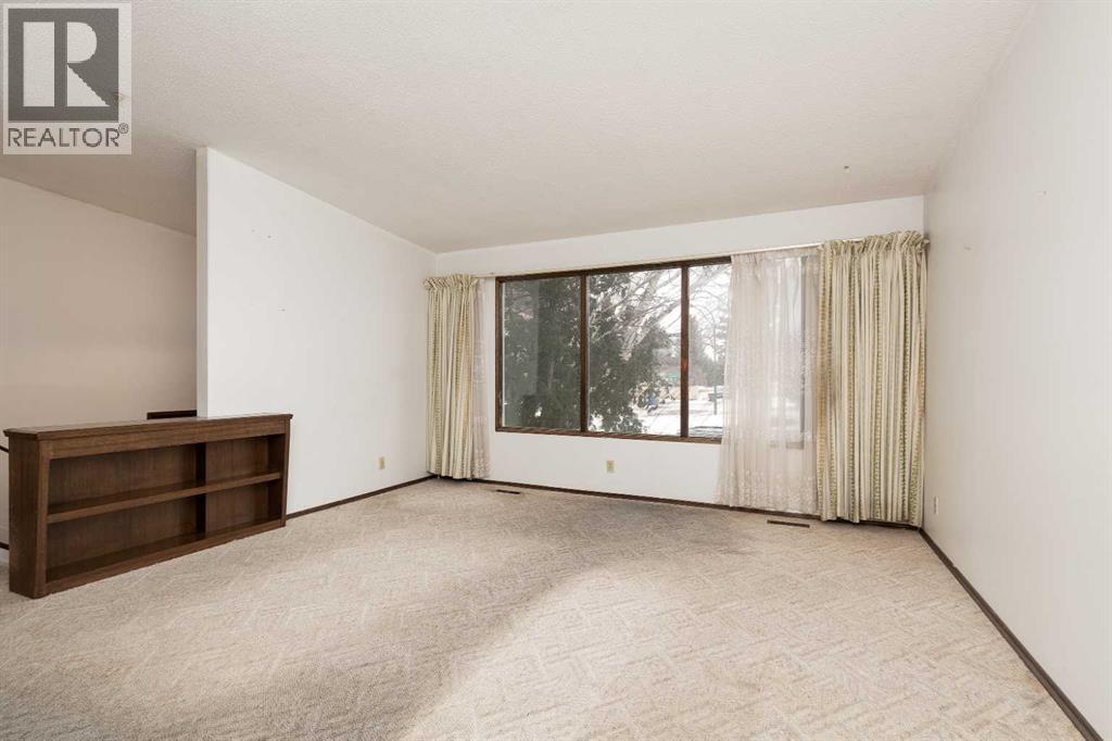 1259 St Catherine Road N