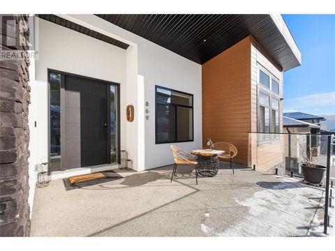 869 Carnoustie Drive Kelowna BC V1P0A3