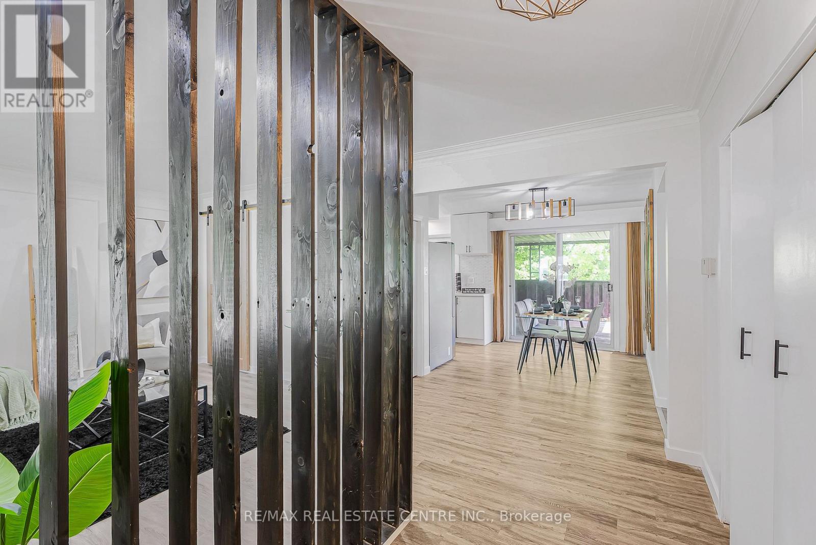 95 RIPPLEWOOD CRESCENT