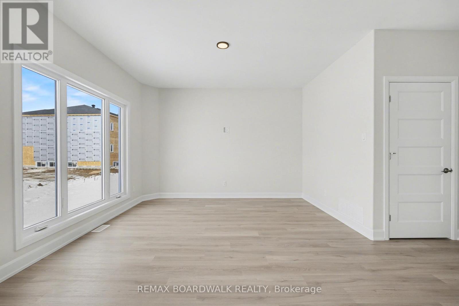 967 CHABLIS CRESCENT