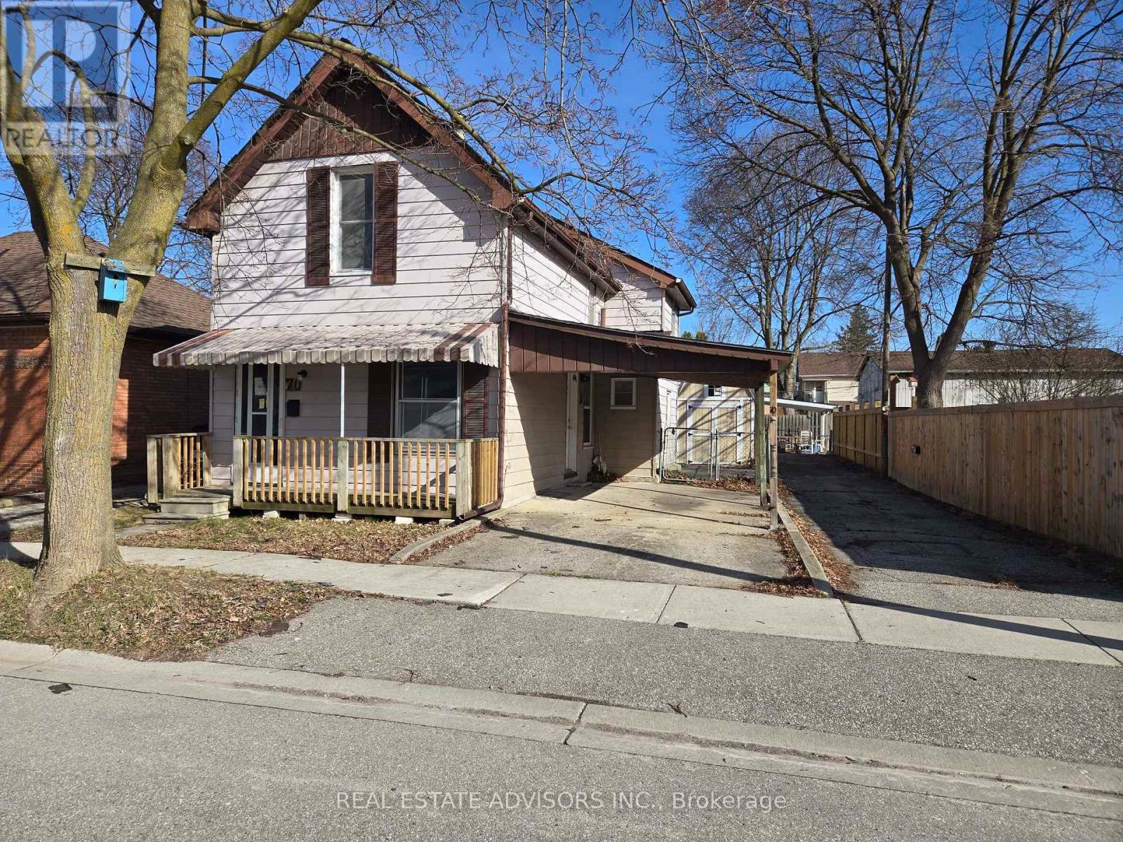 70 ALLENBY AVENUE