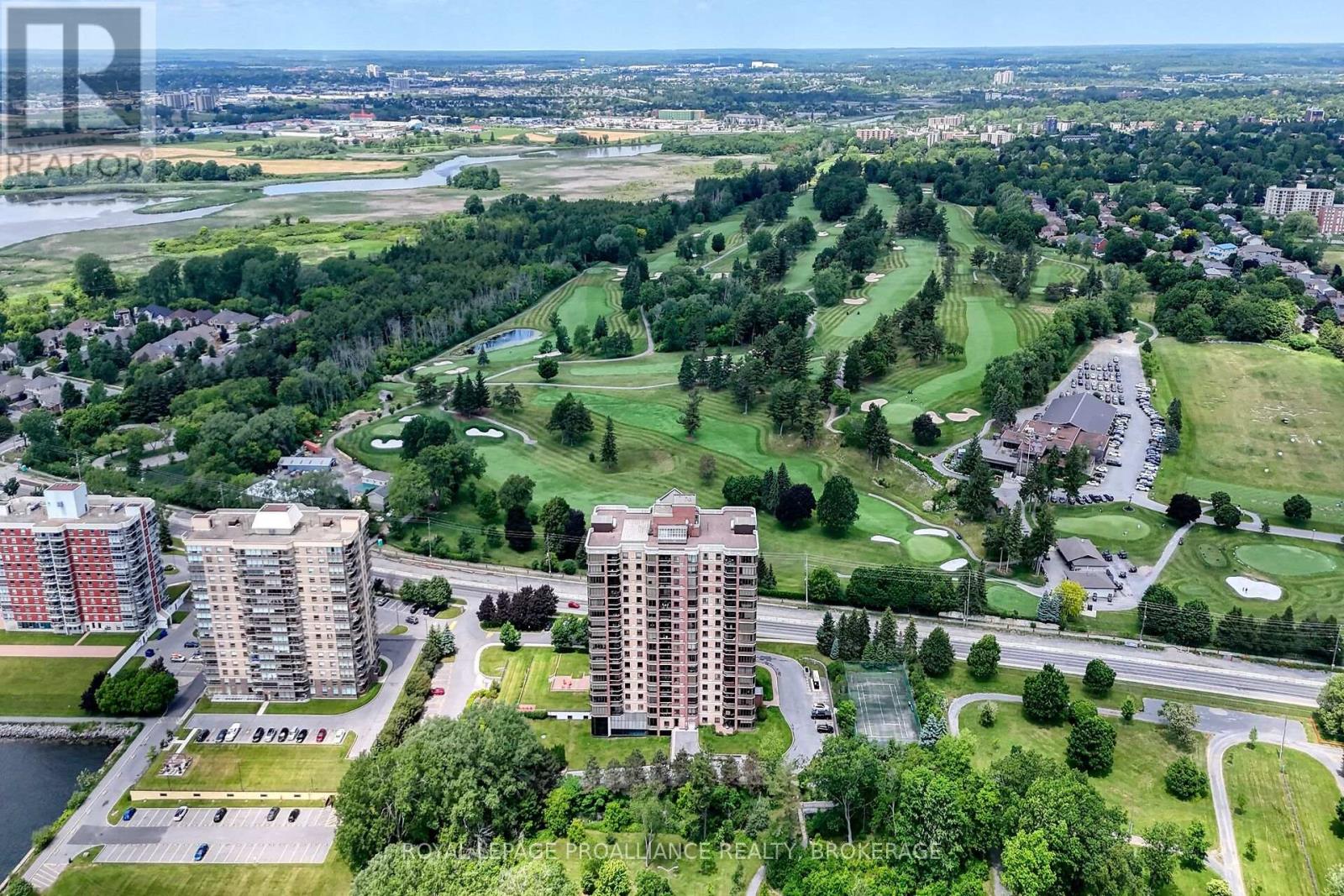 1201 - 1000 KING STREET W