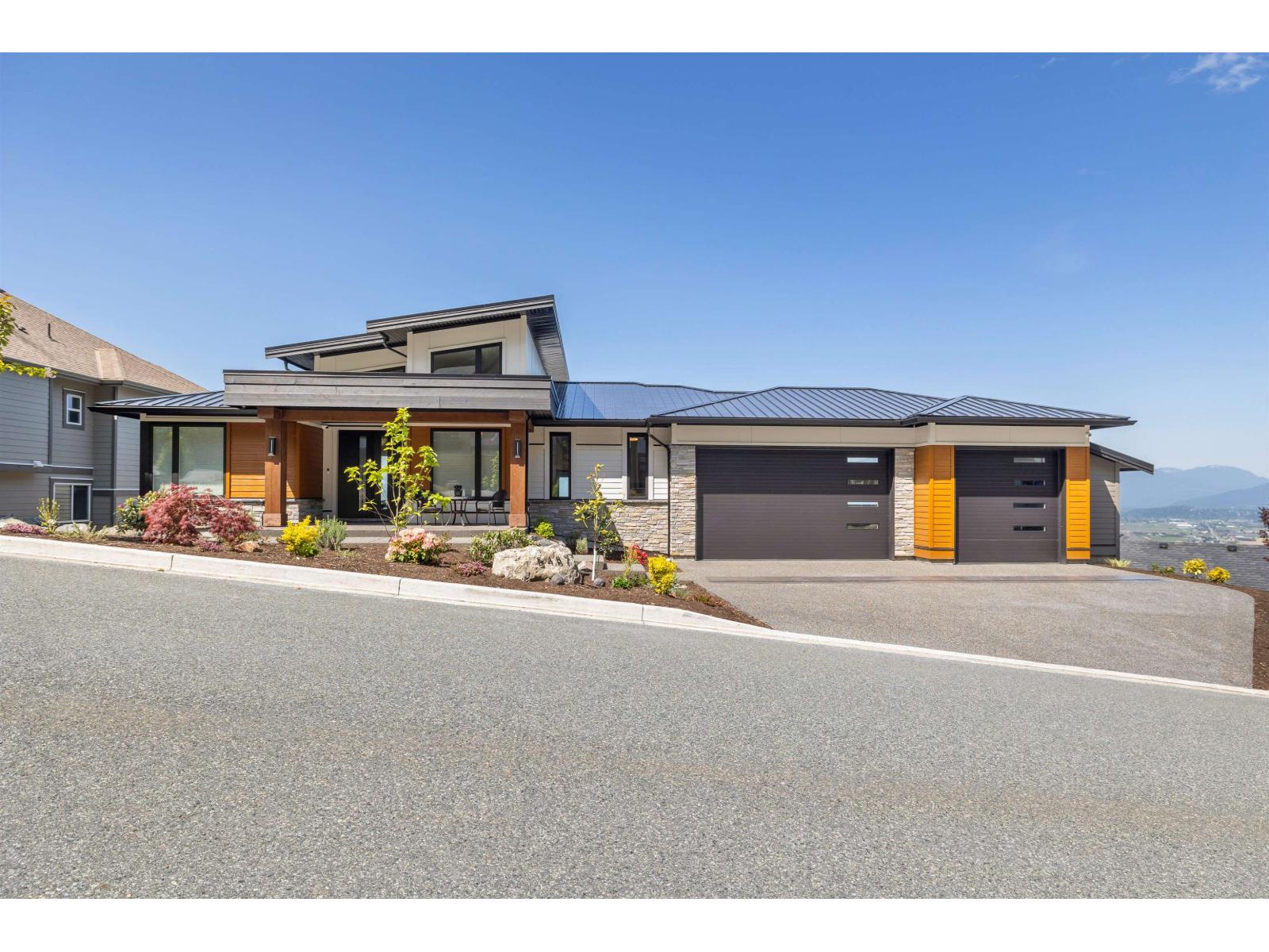5487 MACLACHLAN PLACE|Promontory