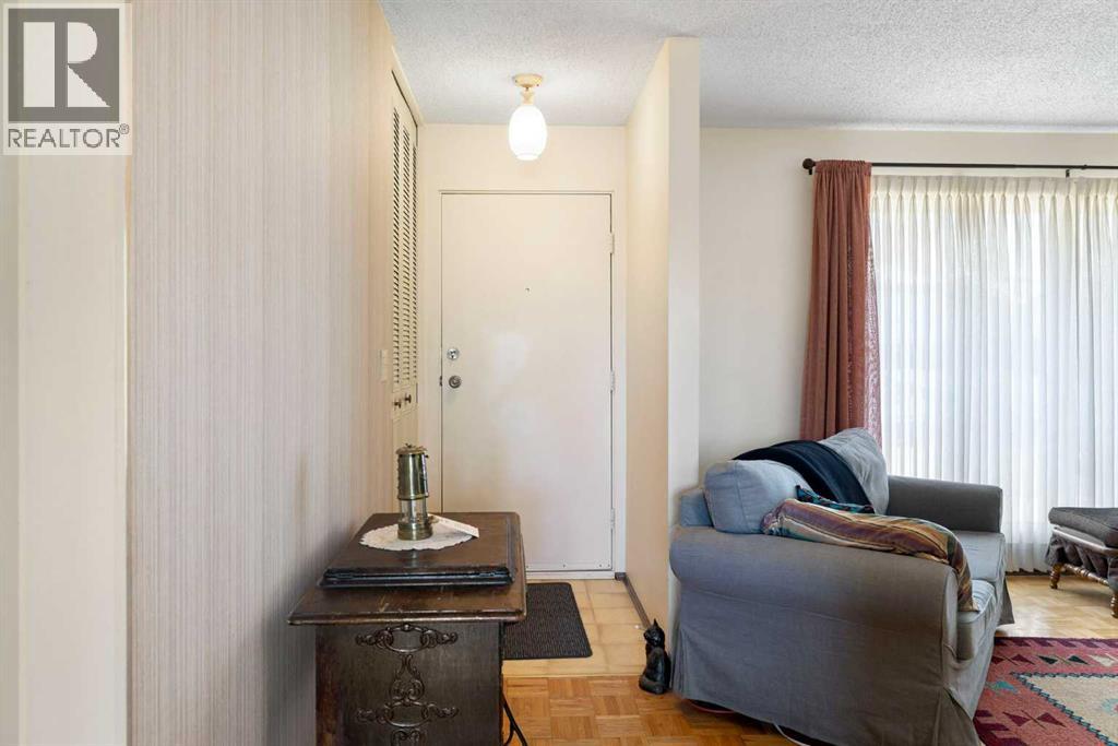 472 Cedarpark Drive SW