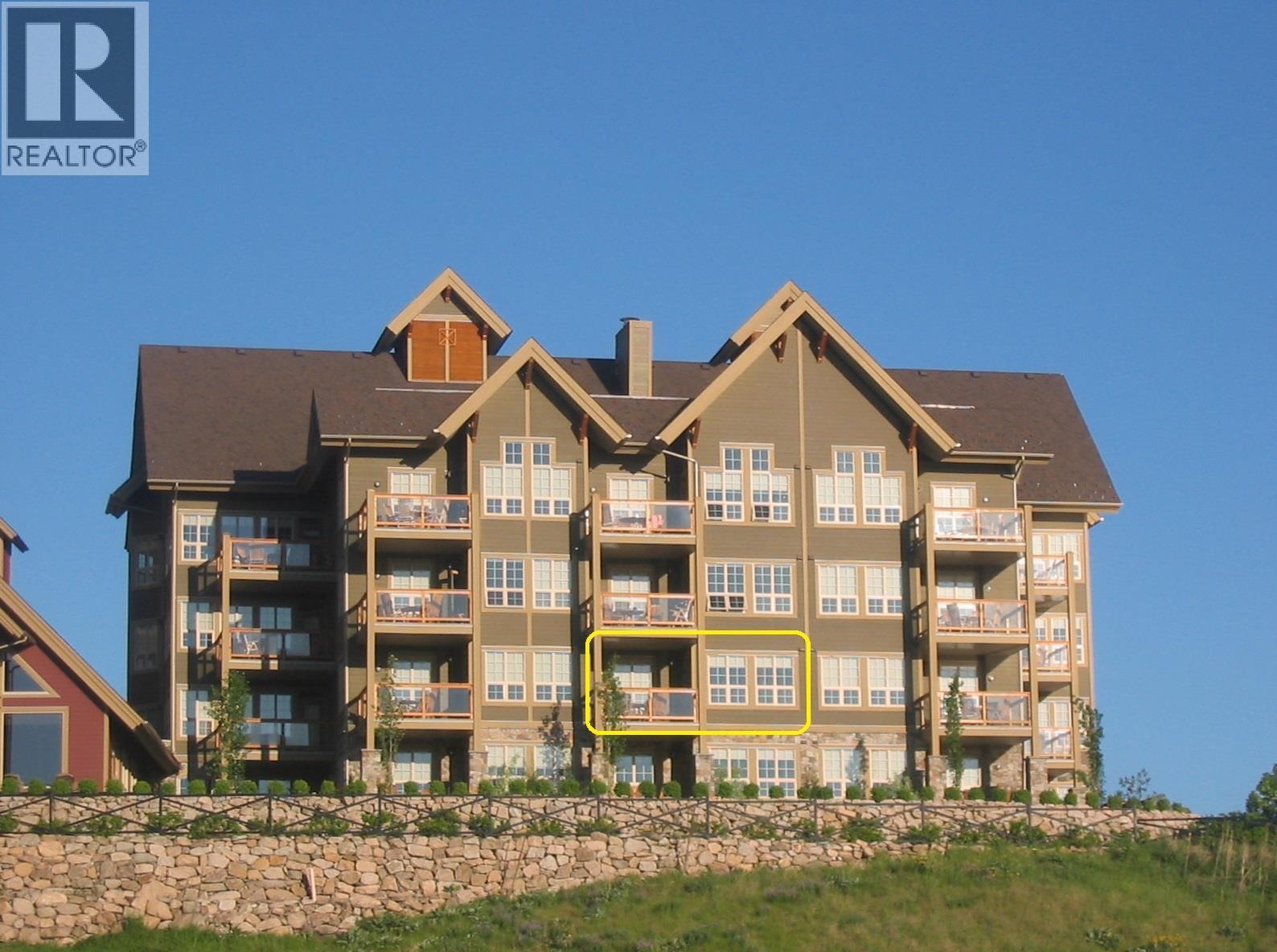 107 Village Centre Court Unit# 214