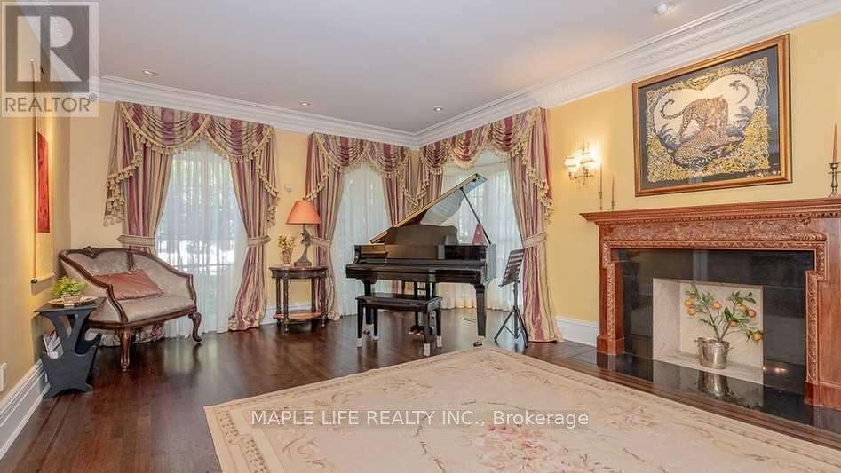 11 DEWBOURNE AVENUE