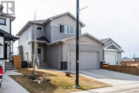 835 Hampshire Crescent NE High River AB T1V0E4