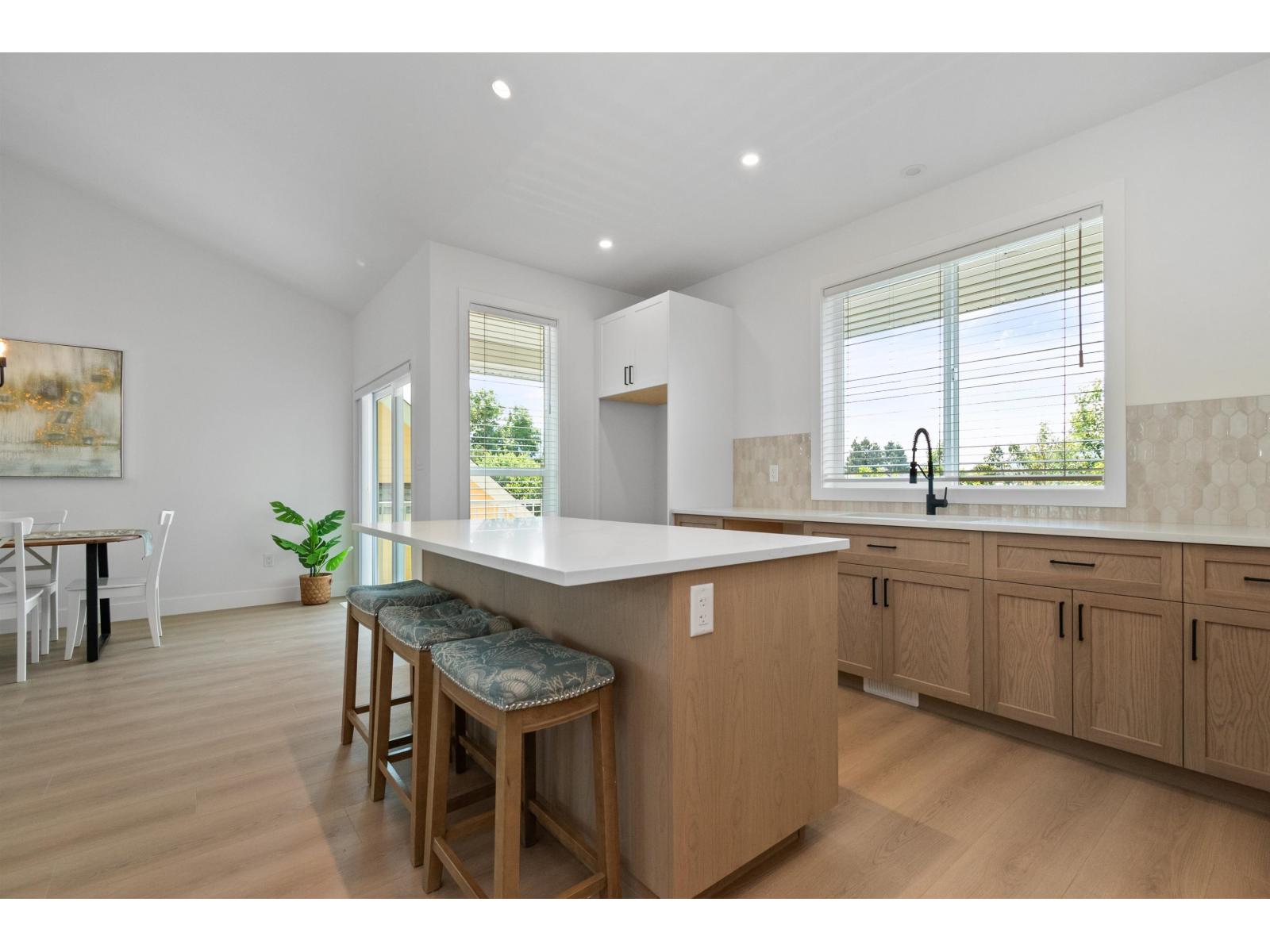 2 45314 WELLS ROAD|Sardis West Vedder