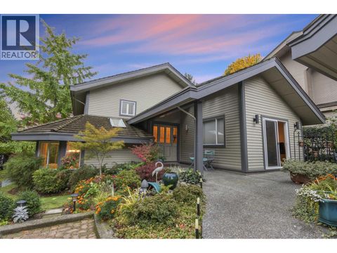 6960 ODLUM COURT West Vancouver BC V7W3B6