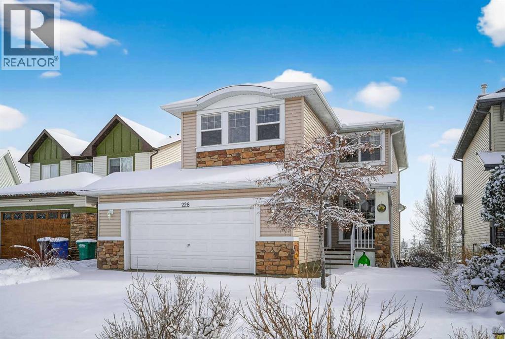 228 Westmount Crescent