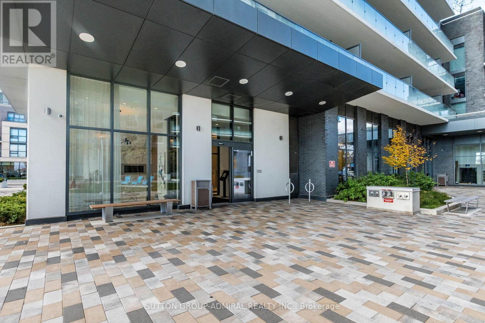 1311 - 30 SAMUEL WOOD WAY