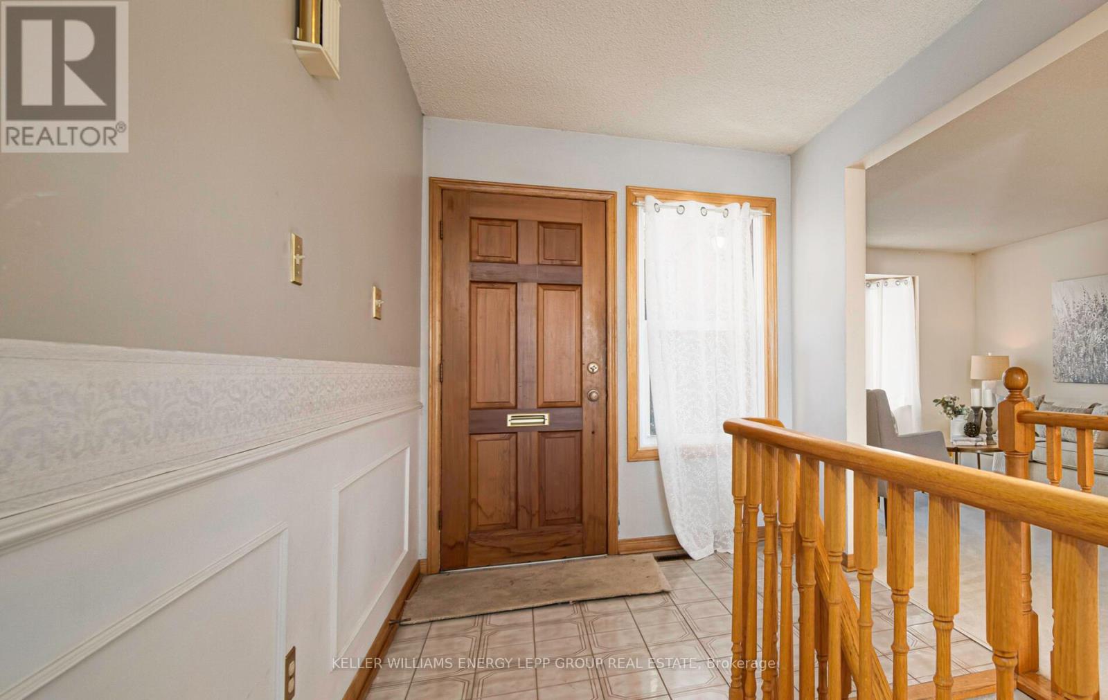 8 HIALEAH CRESCENT