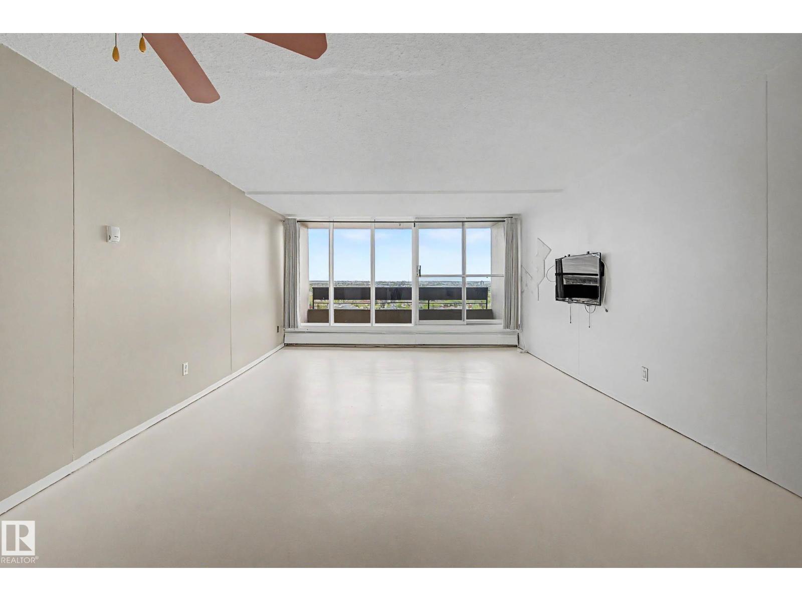 #160 8735 165 ST NW