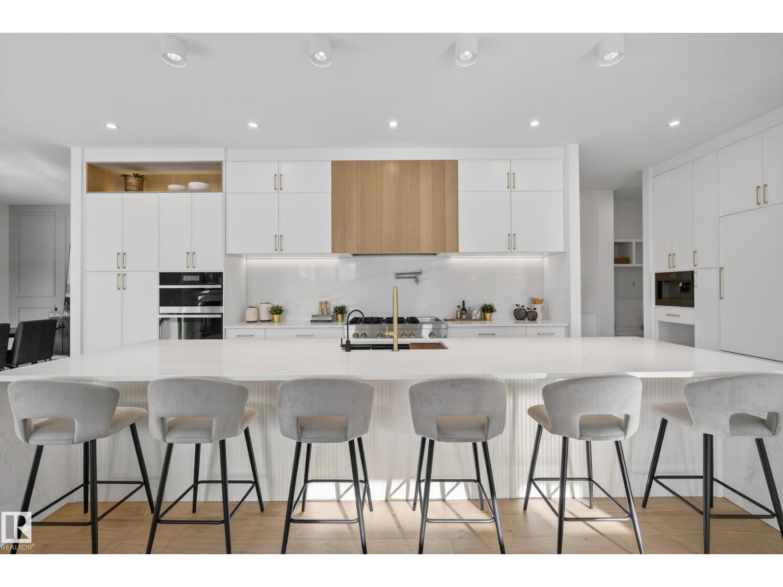 10342 138 ST NW