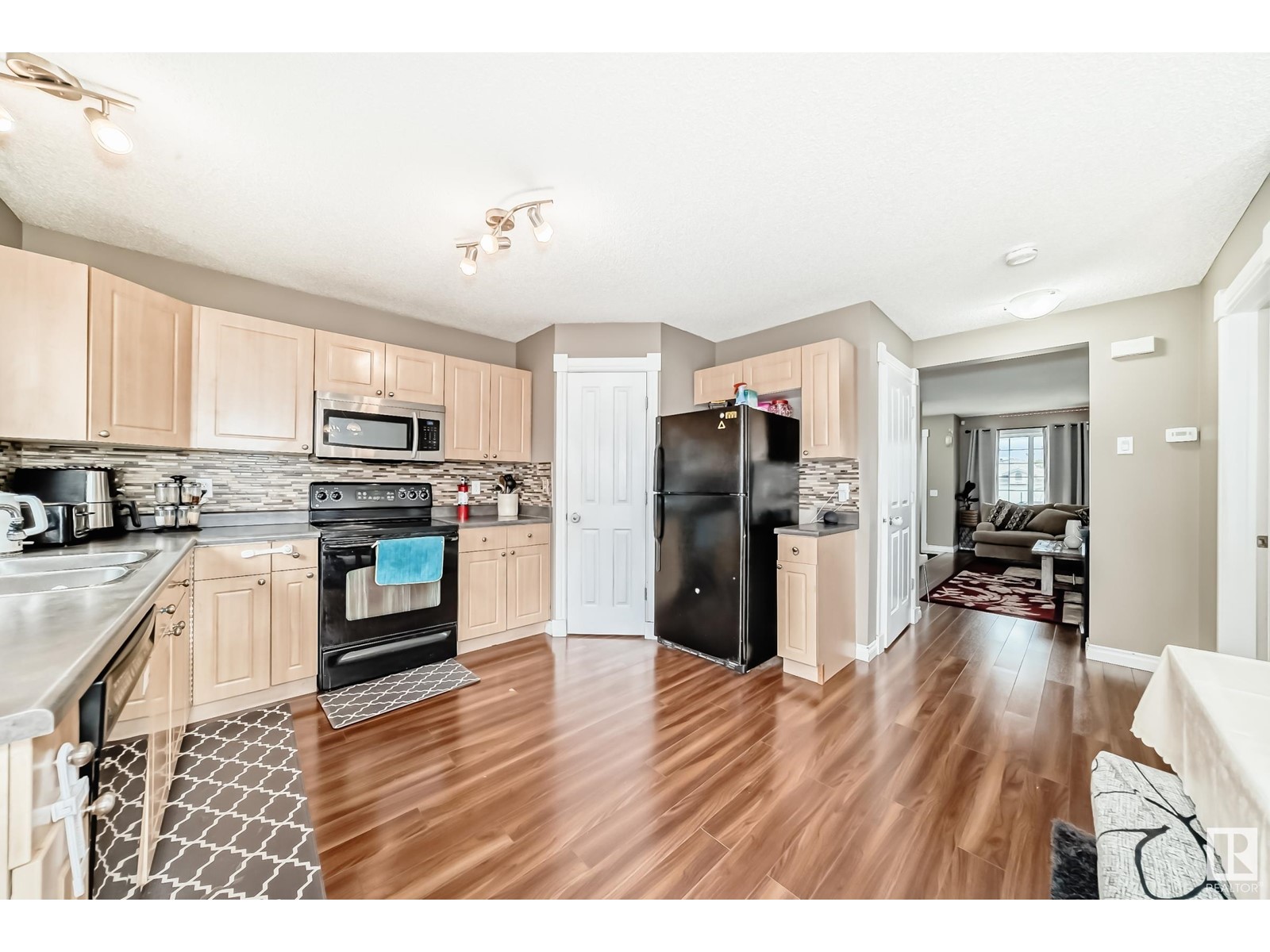 14026 158A AV NW