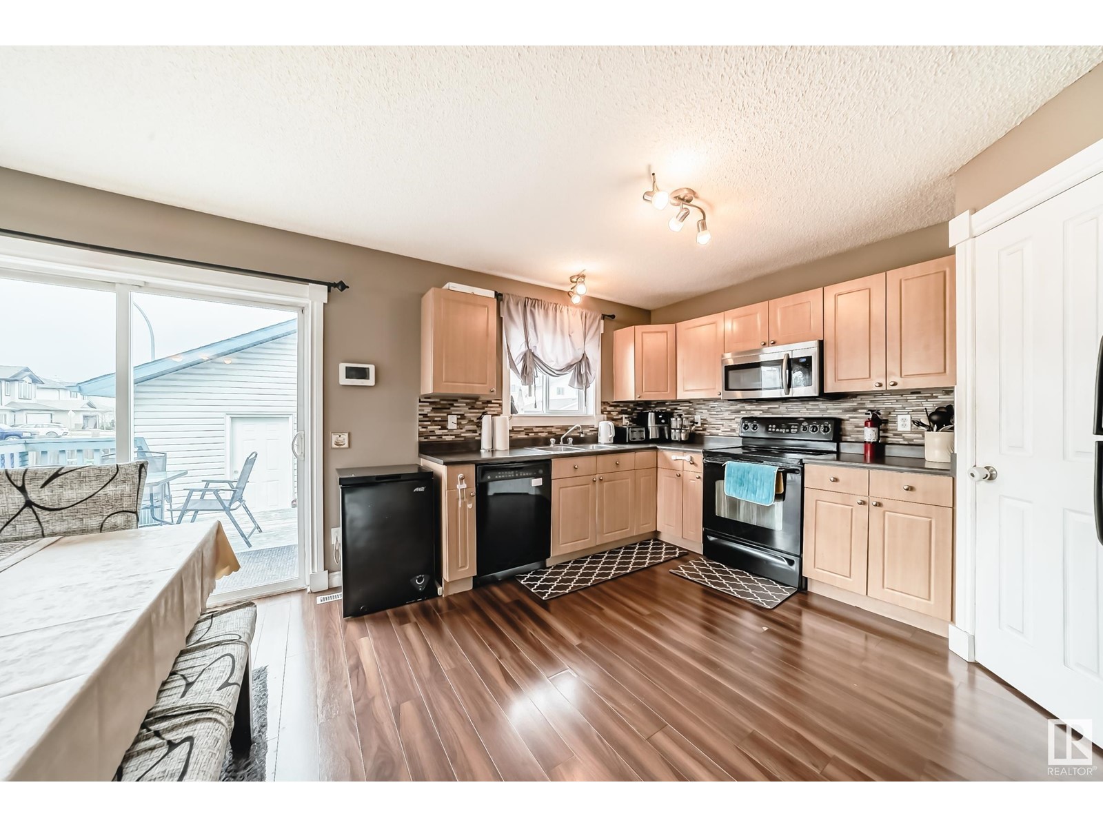 14026 158A AV NW