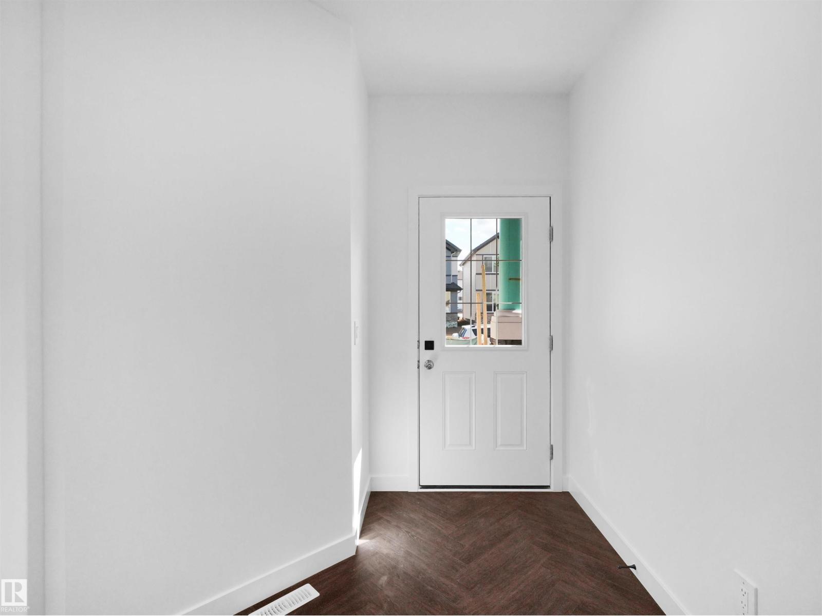 20624 43 AV NW