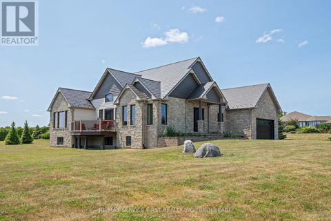 103 BINNACLE VIEW DRIVE Front of Leeds & Seeleys Bay ON K7G2V5